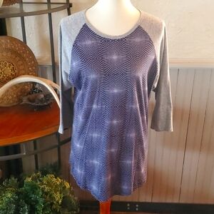💥LuLaRoe* T-shirt